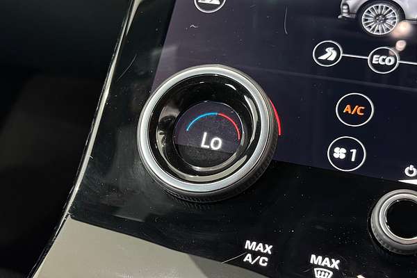 2019 Land Rover Range Rover Velar D240 SE L560