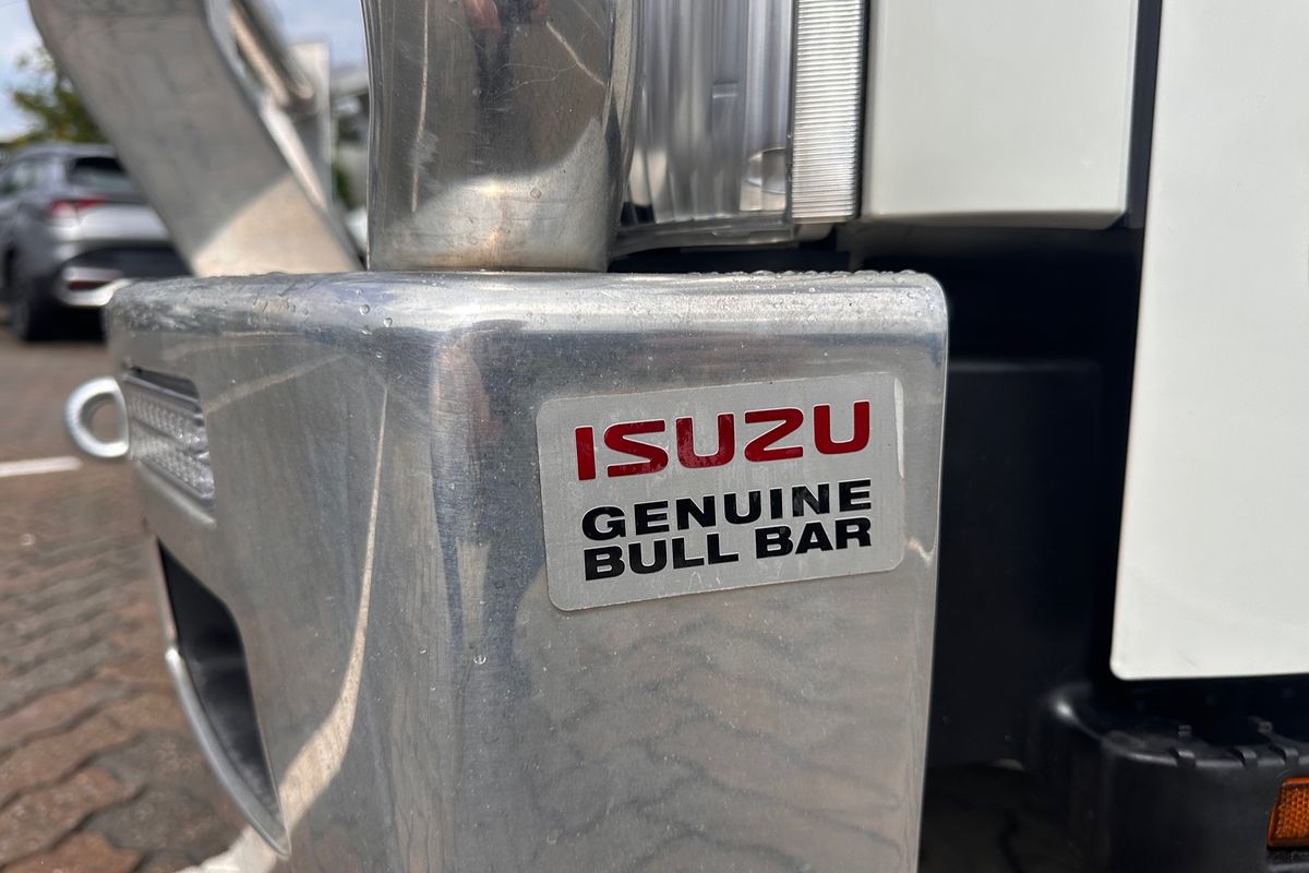 2022 Isuzu N Series NNR 55/45-150 4x2 SWB