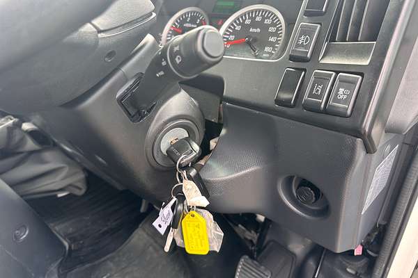 2022 Isuzu N Series NNR 55/45-150 4x2 SWB