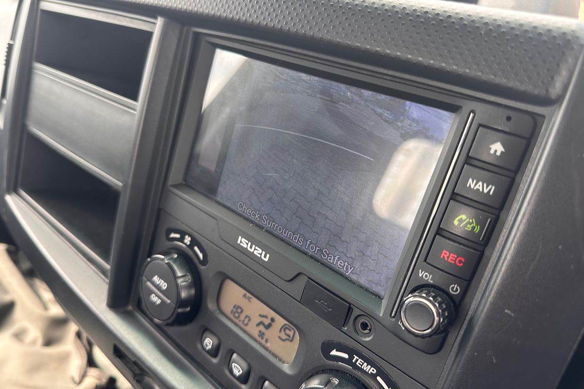 2022 Isuzu N Series NNR 55/45-150 4x2 SWB