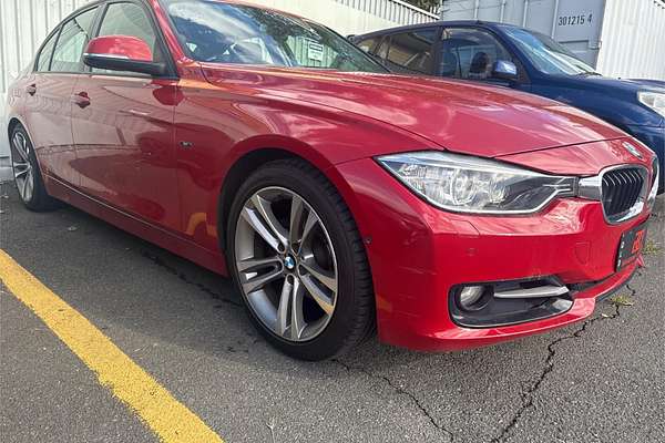 2014 BMW 3 Series 320i F30