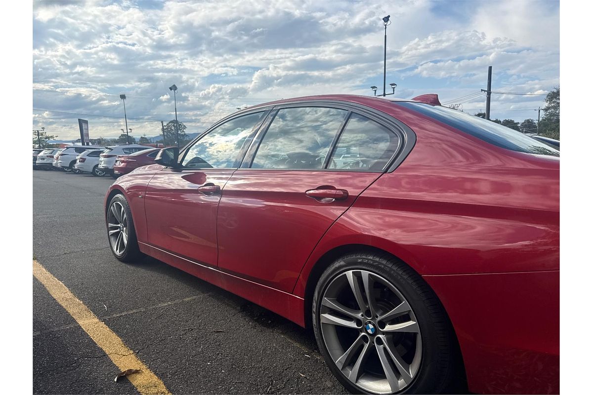 2014 BMW 3 Series 320i F30