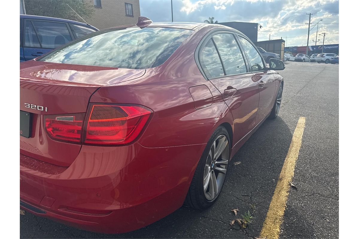 2014 BMW 3 Series 320i F30
