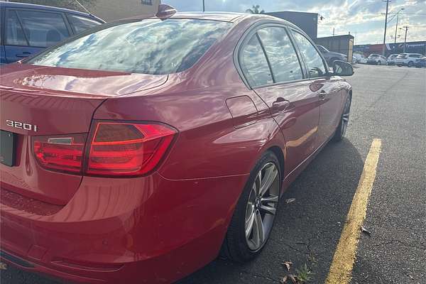2014 BMW 3 Series 320i F30