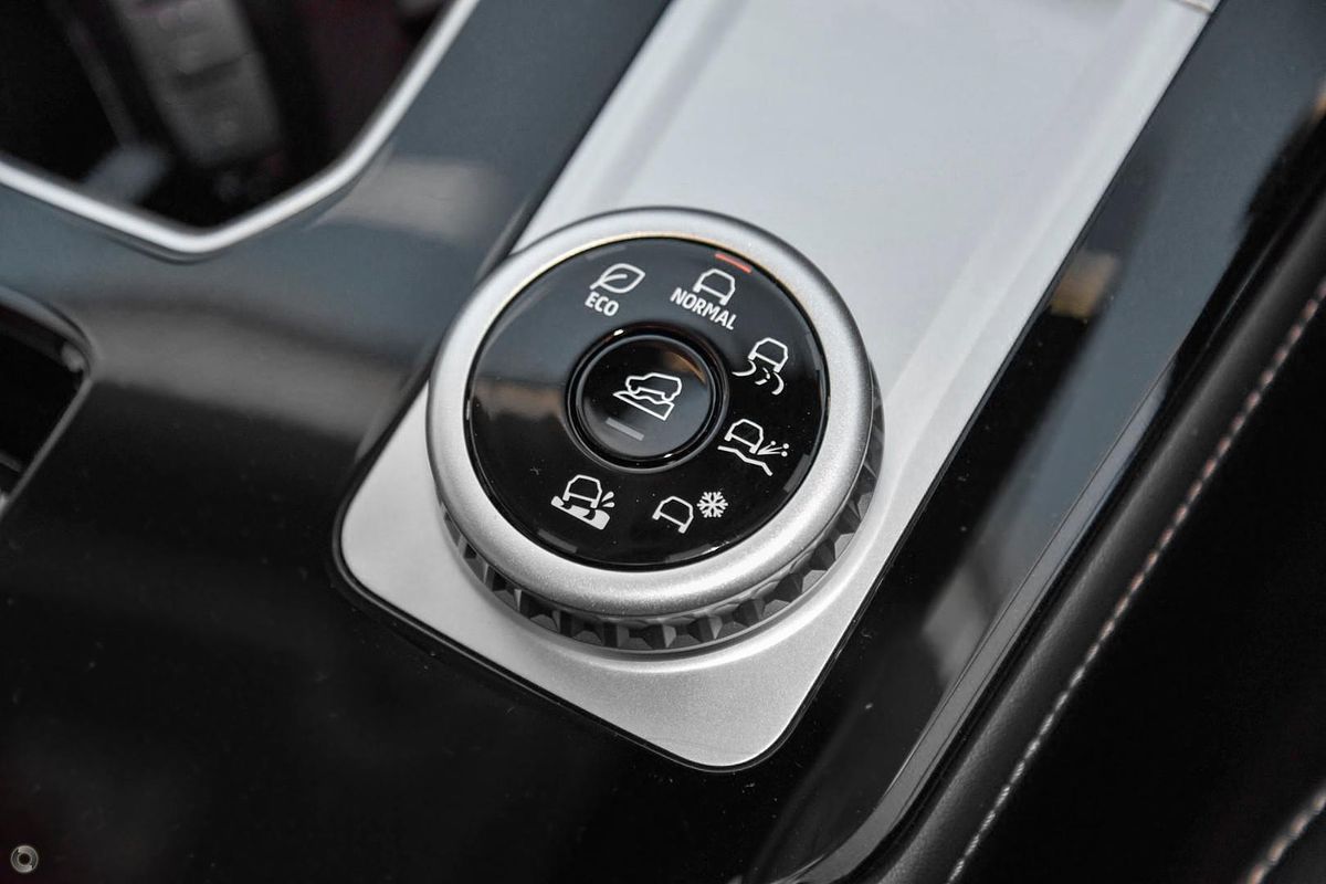 2025 Mitsubishi Outlander Exceed ZM