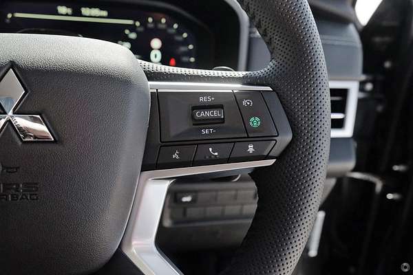 2025 Mitsubishi Outlander Exceed ZM