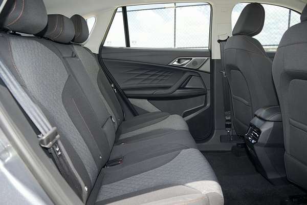 2025 MG HS Hybrid+ Excite AS33H