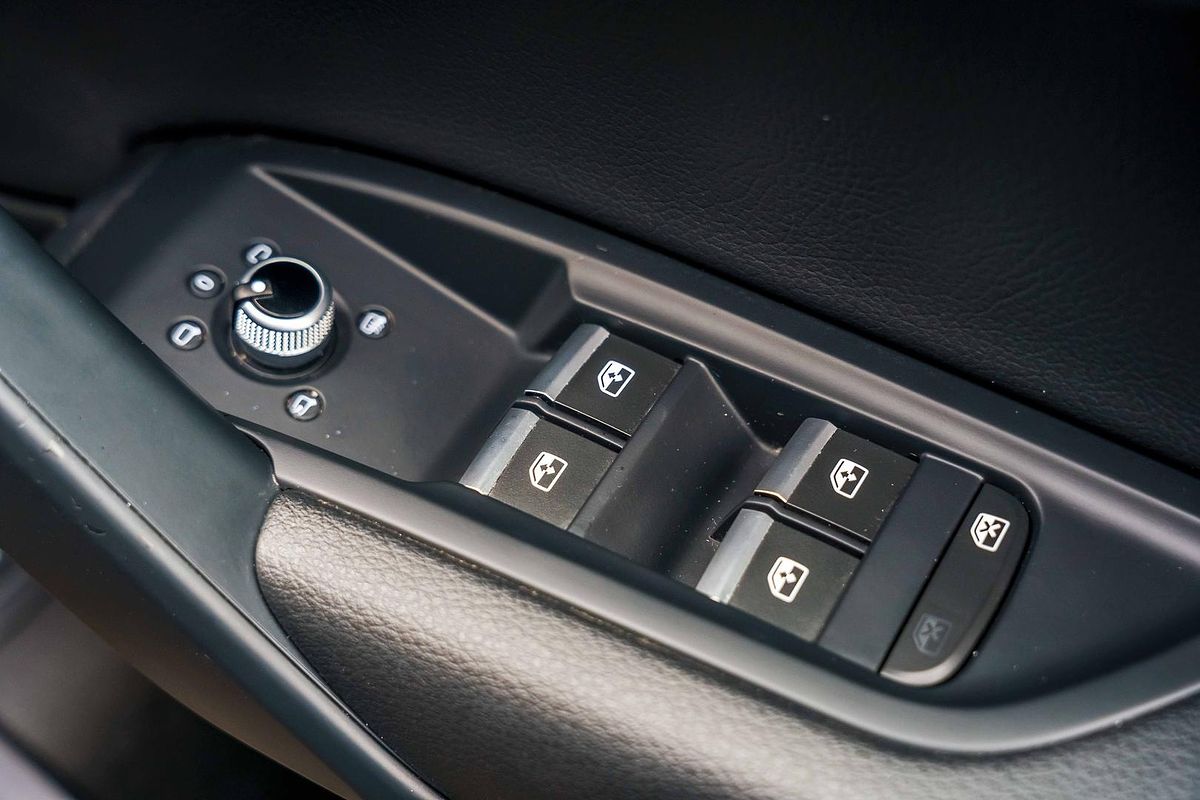 2020 Audi Q5 45 TFSI Sport FY