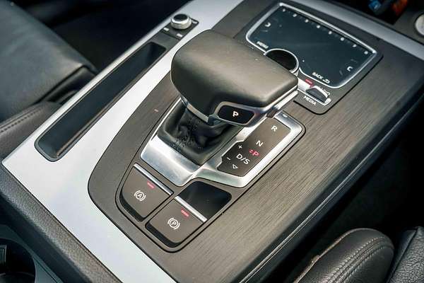 2020 Audi Q5 45 TFSI Sport FY