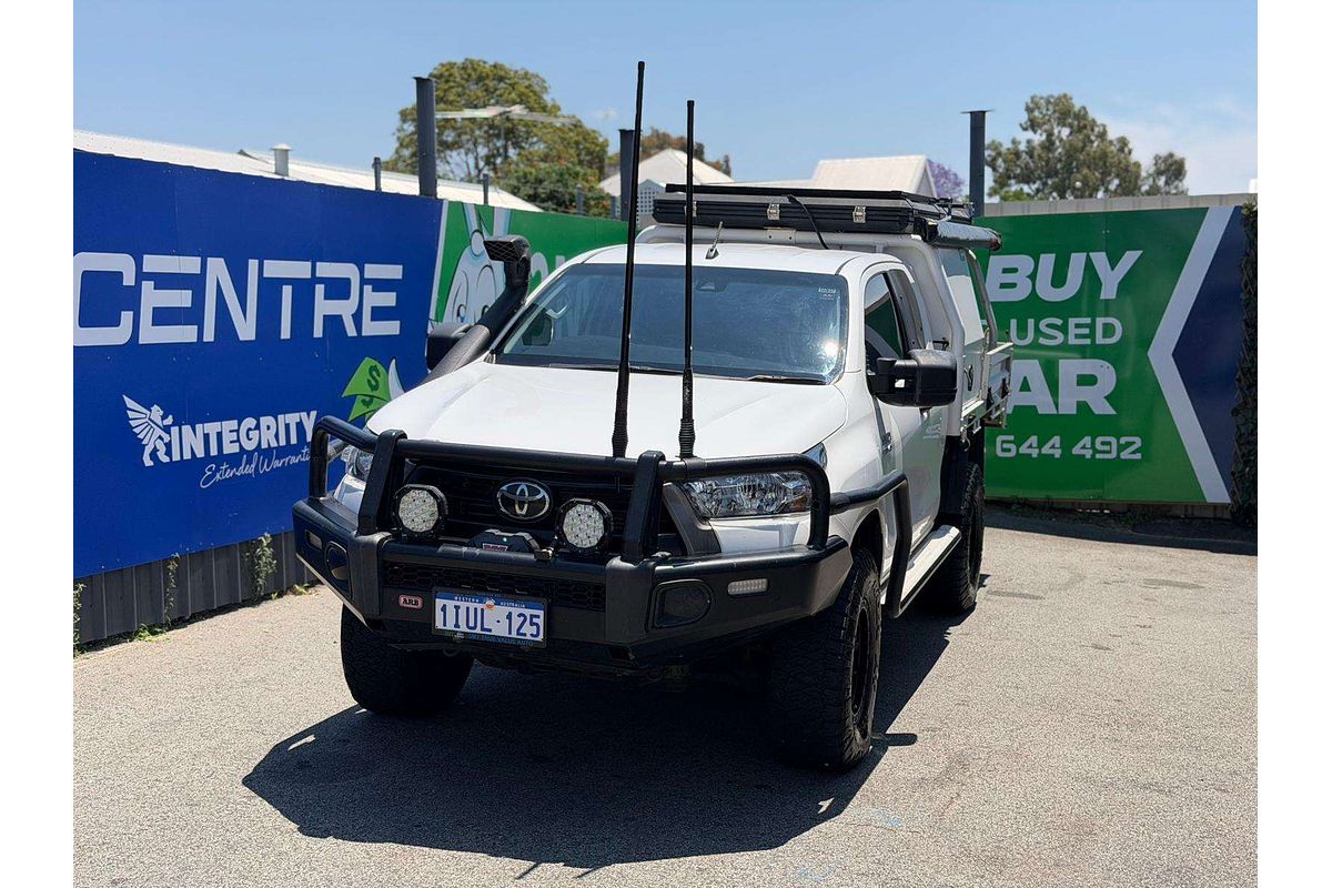 2020 Toyota Hilux SR GUN126R 4X4