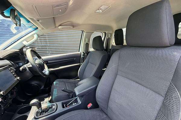 2020 Toyota Hilux SR GUN126R 4X4