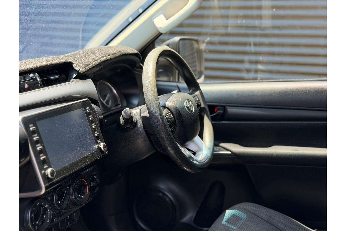 2020 Toyota Hilux SR GUN126R 4X4