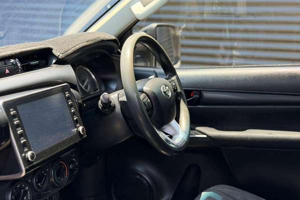 2020 Toyota Hilux SR GUN126R 4X4