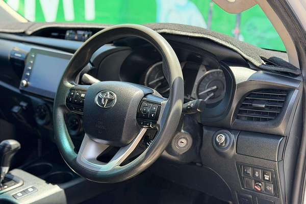 2020 Toyota Hilux SR GUN126R 4X4