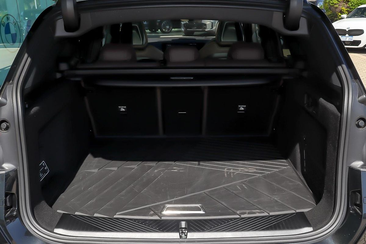 2025 BMW X3 20 xDrive G45