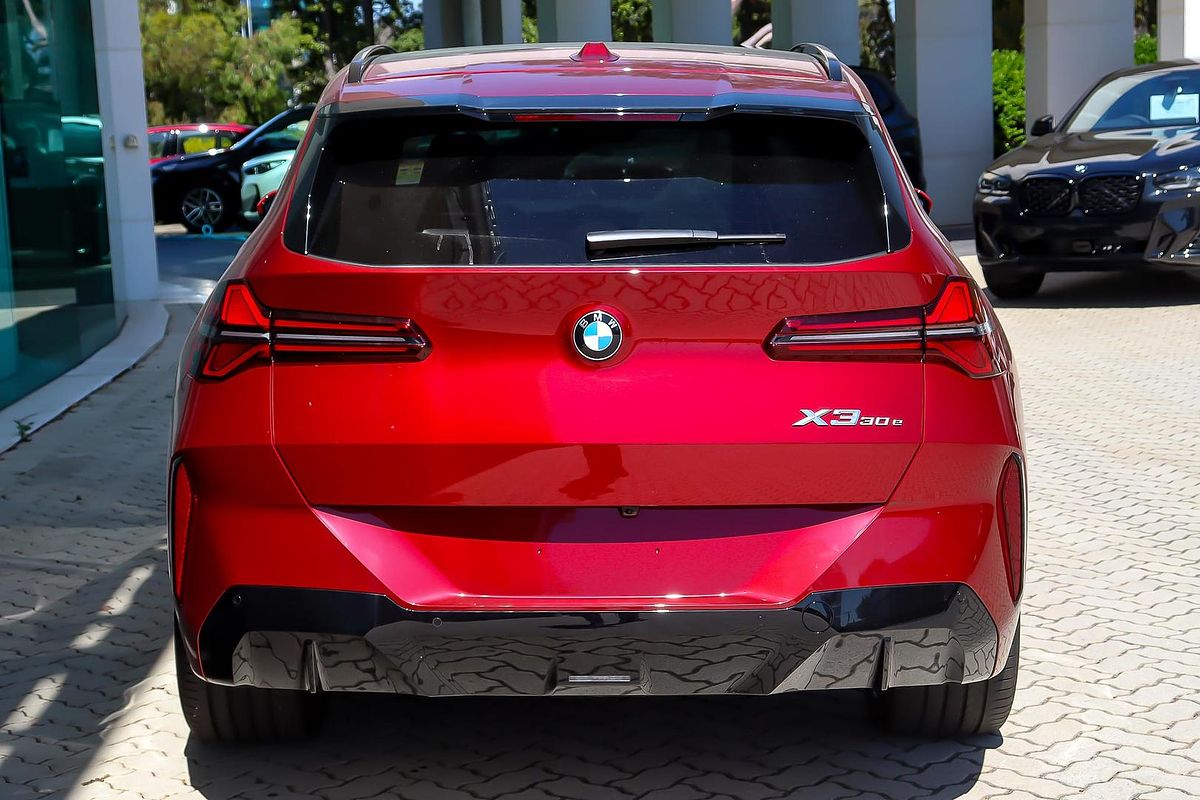 2025 BMW X3 30e xDrive G45