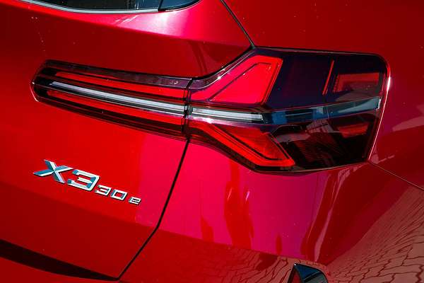 2025 BMW X3 30e xDrive G45