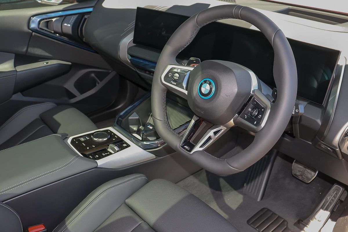 2025 BMW X3 30e xDrive G45