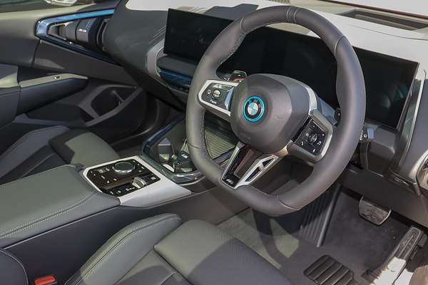 2025 BMW X3 30e xDrive G45