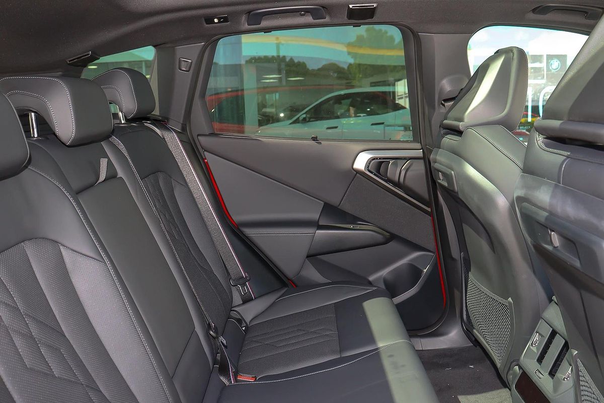 2025 BMW X3 30e xDrive G45