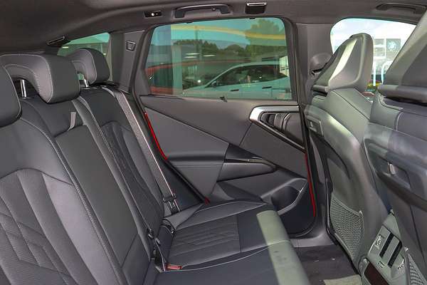 2025 BMW X3 30e xDrive G45