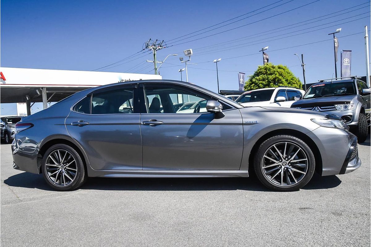 2024 Toyota Camry SL AXVH70R