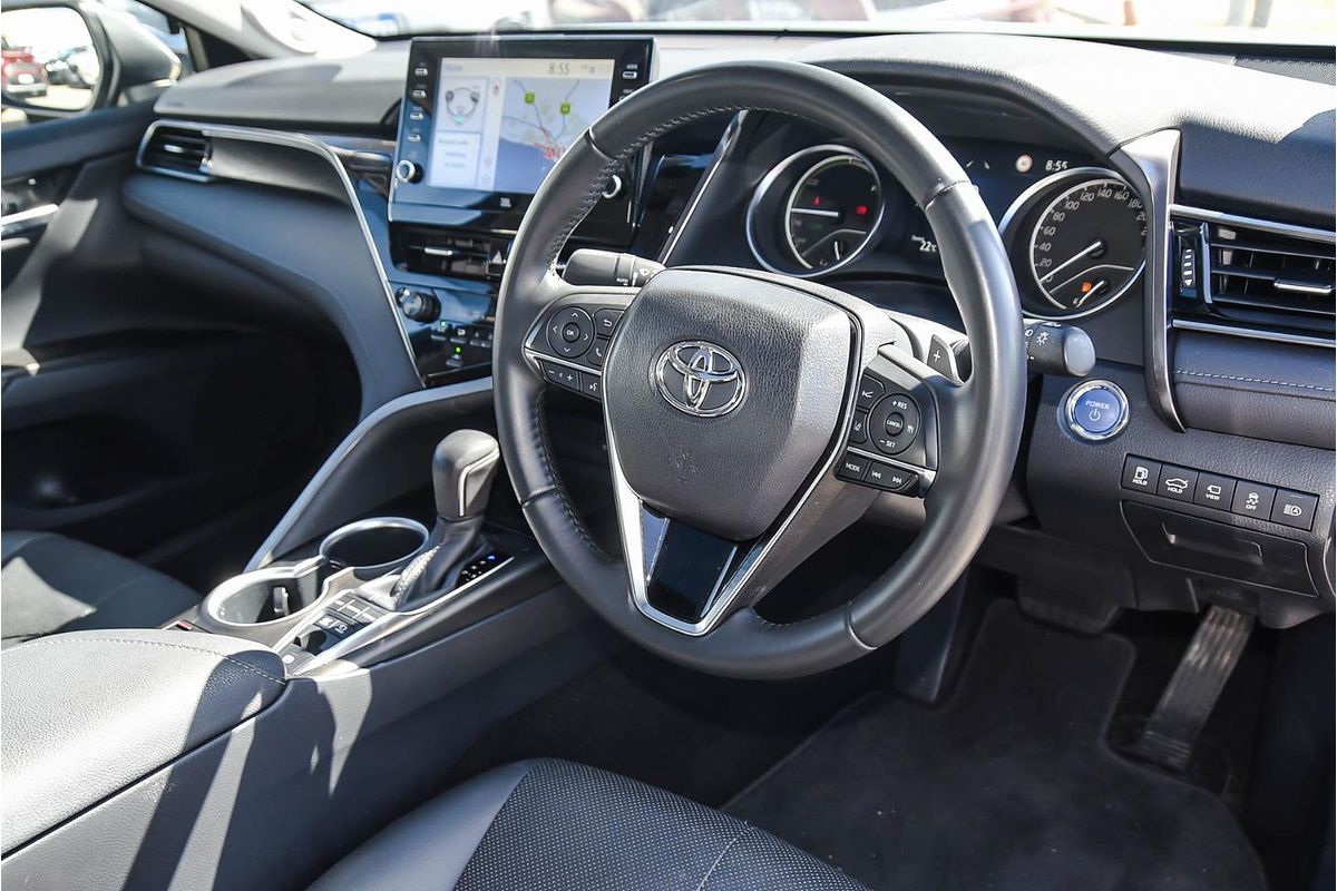 2024 Toyota Camry SL AXVH70R