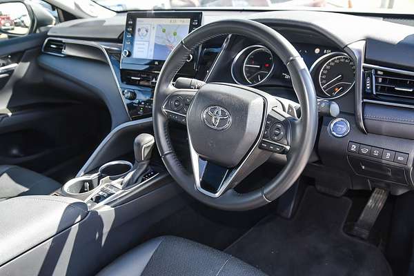 2024 Toyota Camry SL AXVH70R