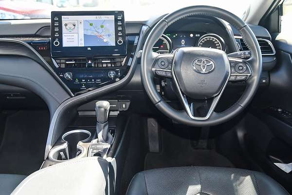 2024 Toyota Camry SL AXVH70R