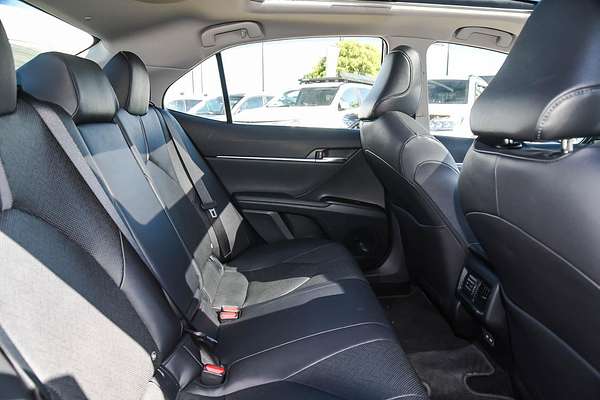 2024 Toyota Camry SL AXVH70R