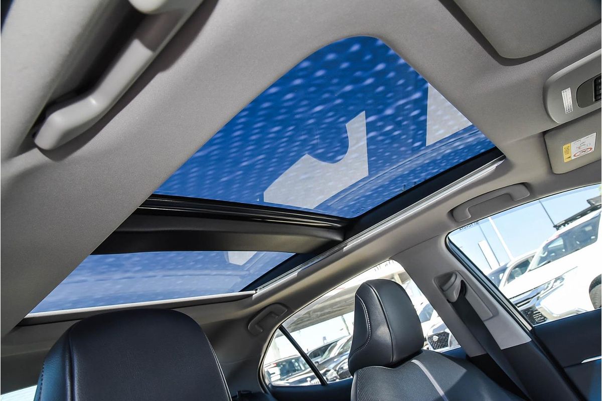 2024 Toyota Camry SL AXVH70R