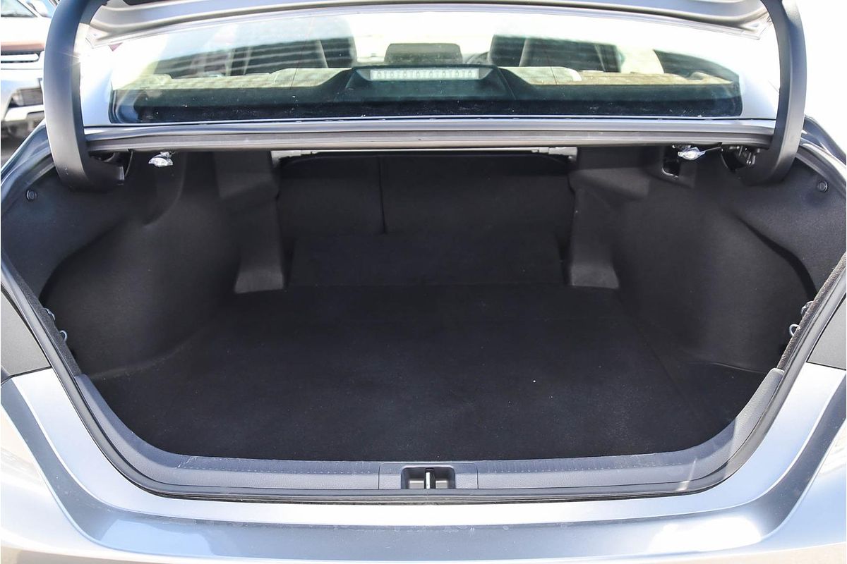 2024 Toyota Camry SL AXVH70R