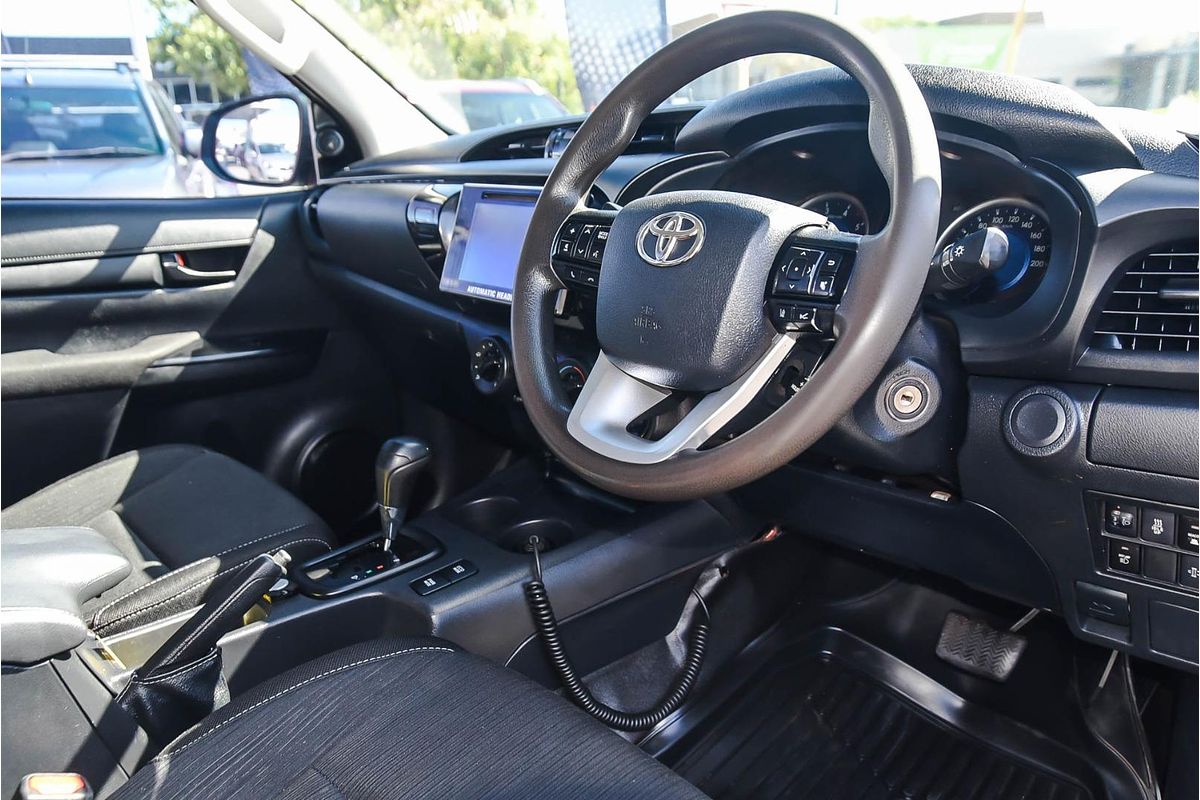 2020 Toyota Hilux SR GUN126R 4X4