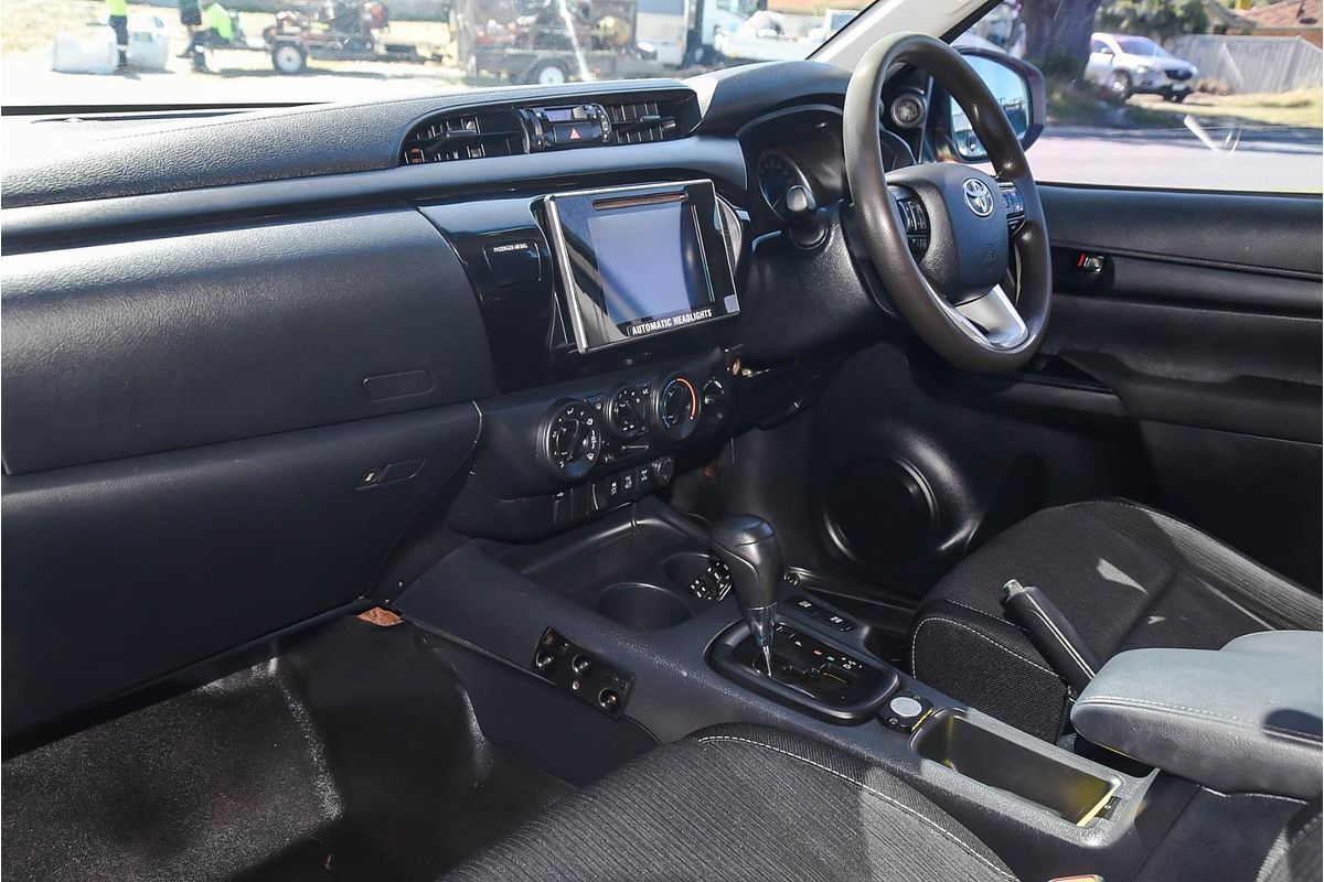 2020 Toyota Hilux SR GUN126R 4X4