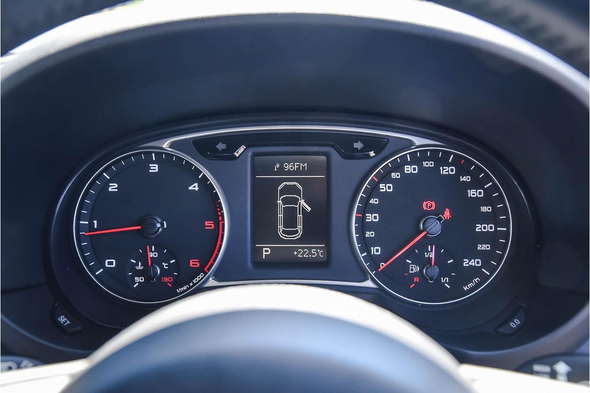 2012 Audi A1 Attraction 8X