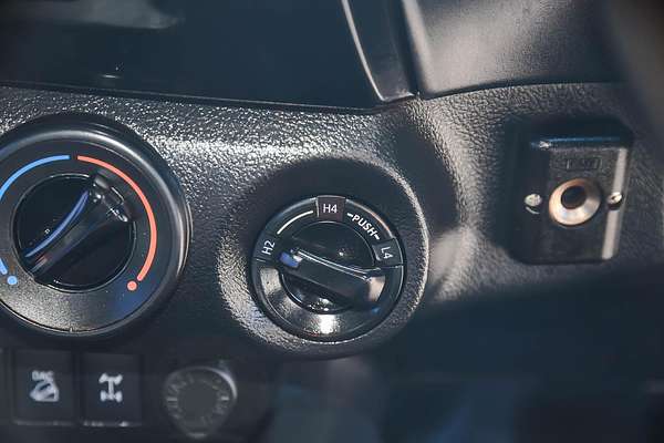 2020 Toyota Hilux SR GUN126R 4X4