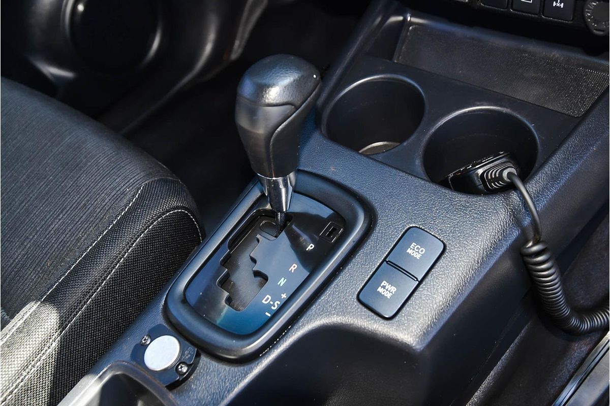 2020 Toyota Hilux SR GUN126R 4X4