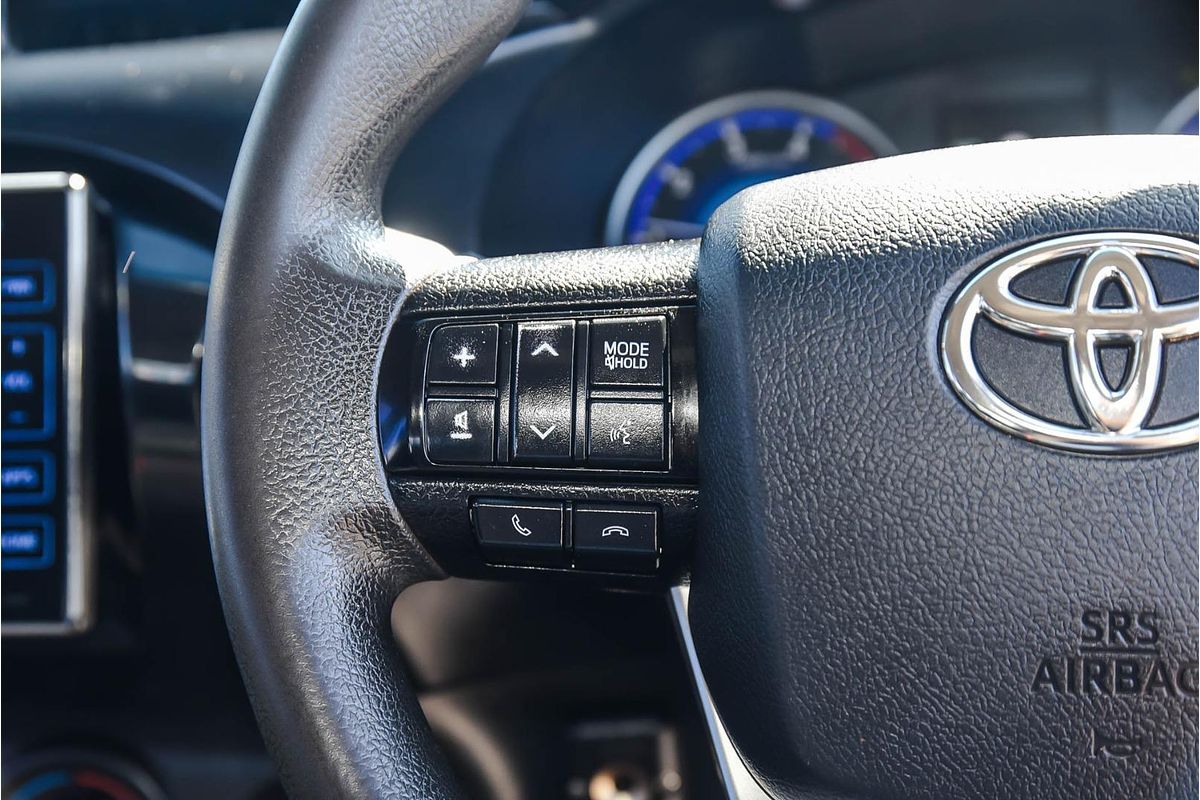 2020 Toyota Hilux SR GUN126R 4X4