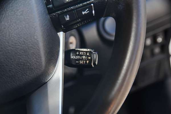 2020 Toyota Hilux SR GUN126R 4X4