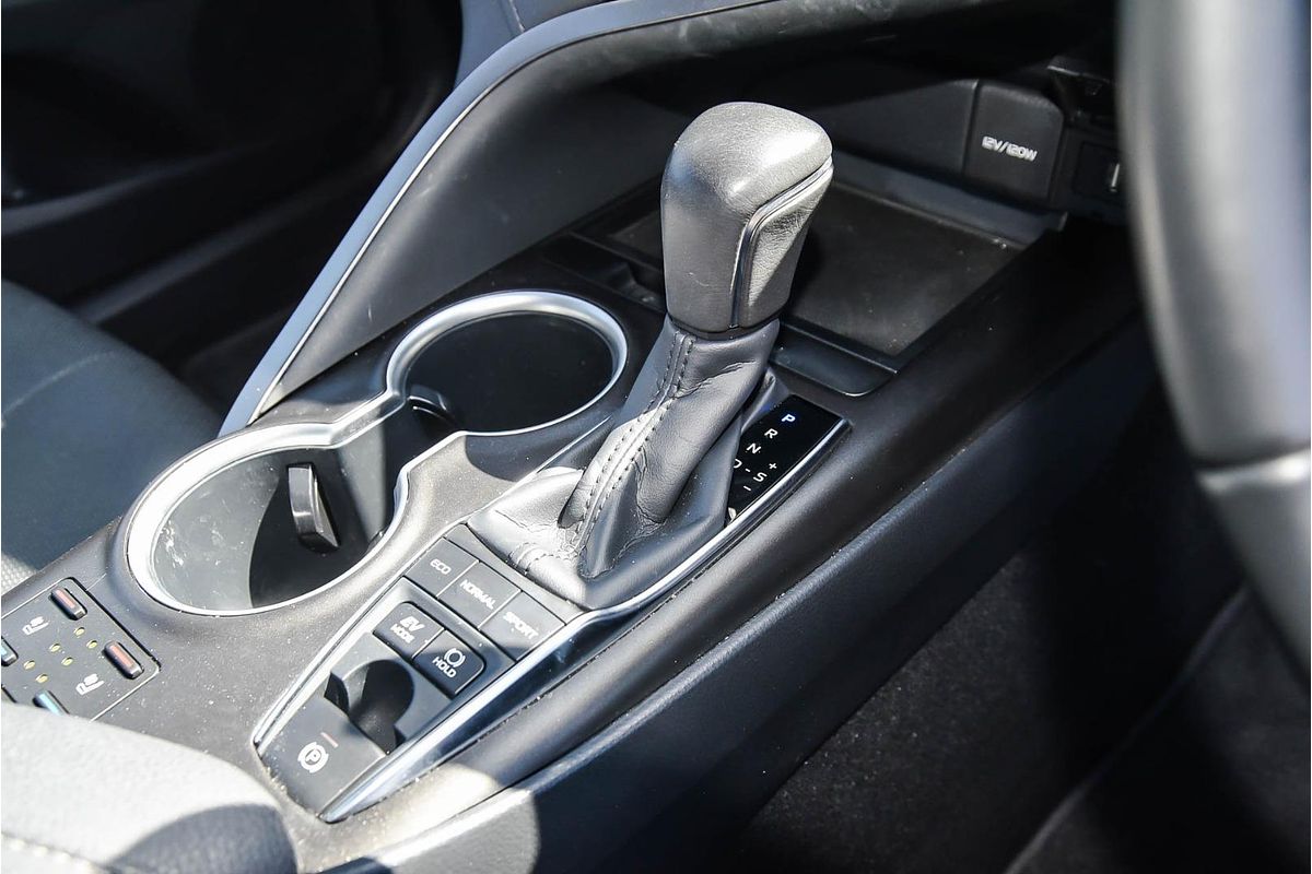 2024 Toyota Camry SL AXVH70R