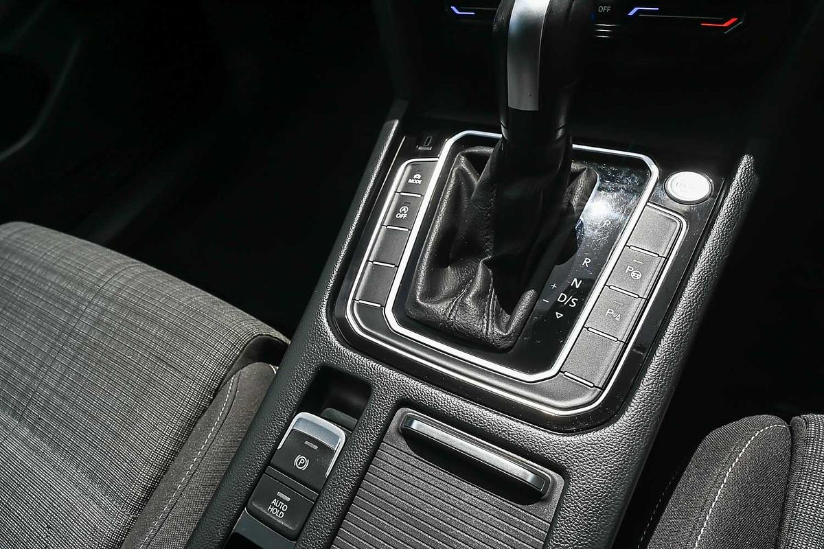 2021 Volkswagen Passat 206TSI Proline B8