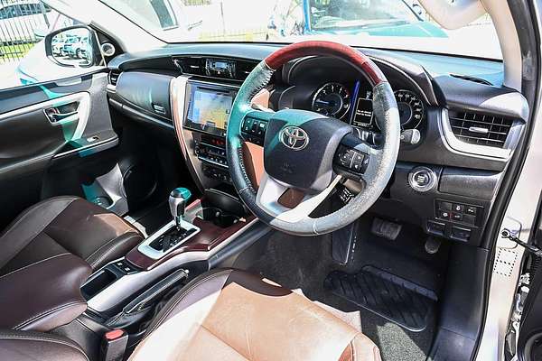 2015 Toyota Fortuner Crusade GUN156R