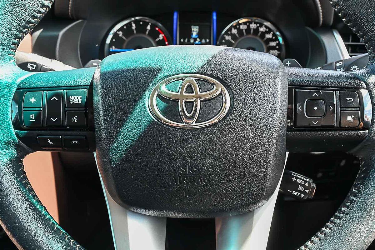 2015 Toyota Fortuner Crusade GUN156R