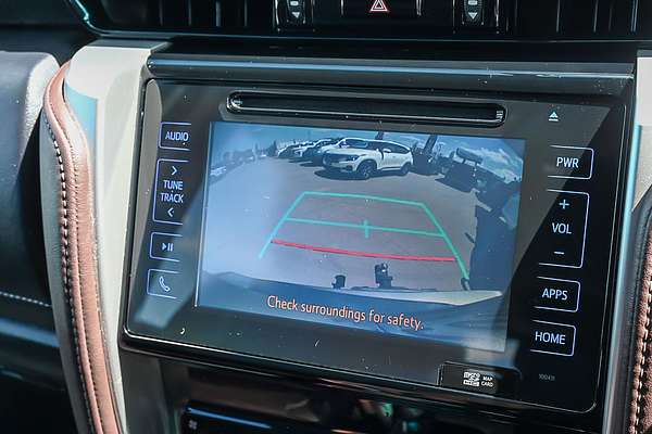 2015 Toyota Fortuner Crusade GUN156R