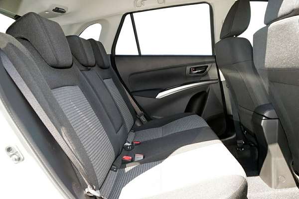 2024 Suzuki S-Cross JYB