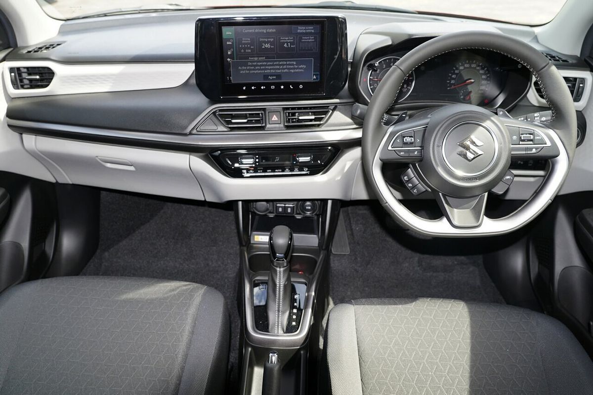 2025 Suzuki Swift Hybrid GLX UZ