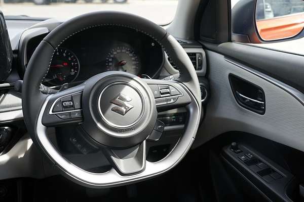 2025 Suzuki Swift Hybrid GLX UZ