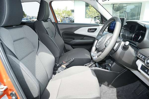 2025 Suzuki Swift Hybrid GLX UZ