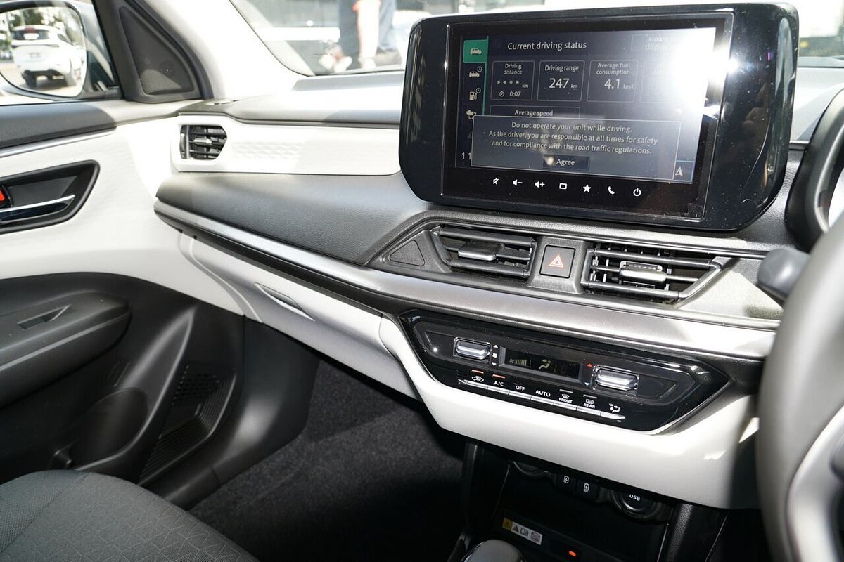 2025 Suzuki Swift Hybrid GLX UZ