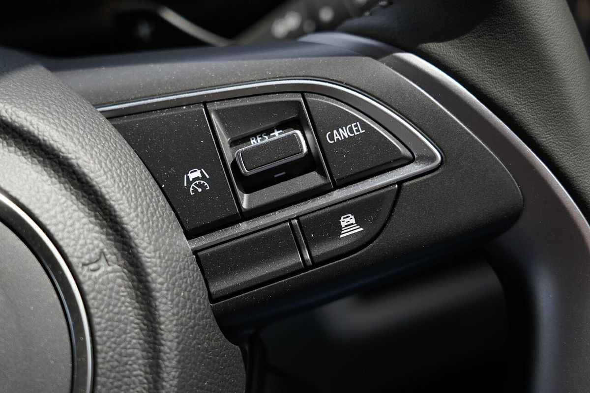 2025 Suzuki Swift Hybrid GLX UZ